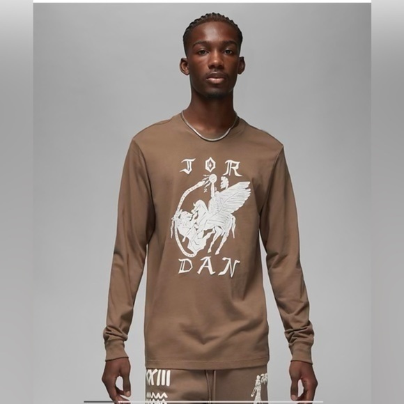 NWT NIKE men’s Jordan brown long sleeve sweatshirt size medium